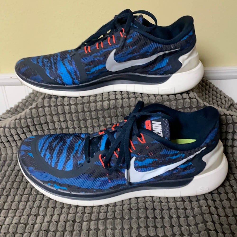 Nike Free 5.0 Sneakers